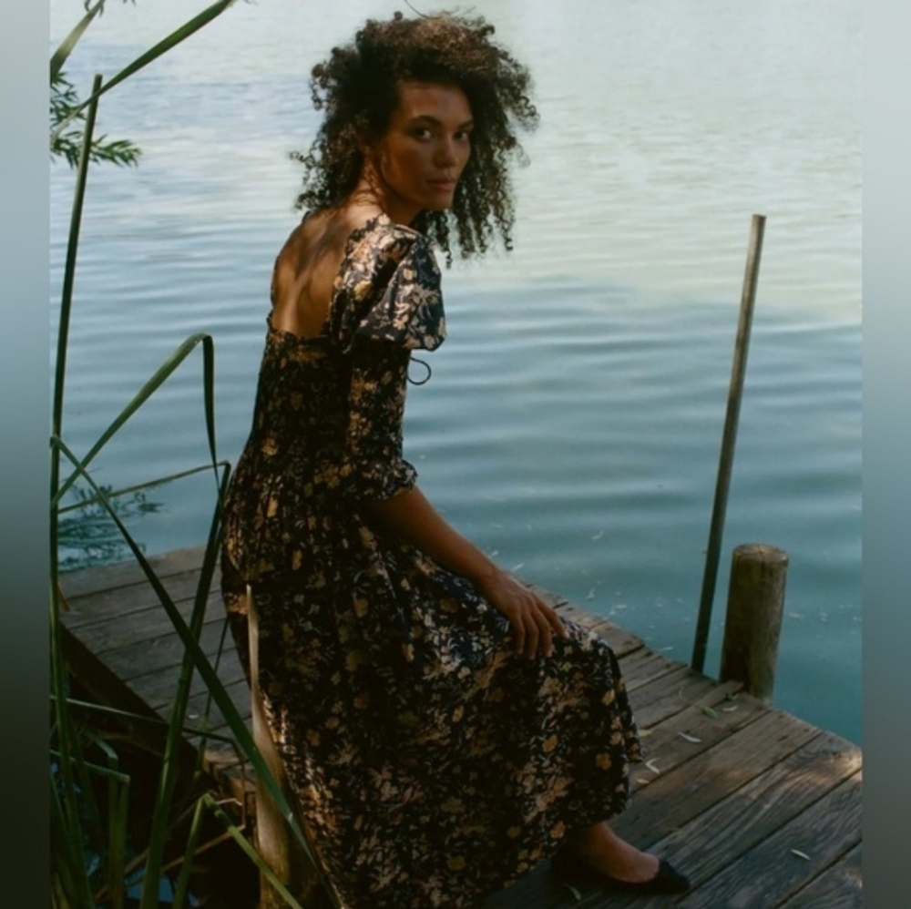 Doen Bijou in navy oak floral, large - Picture 3 of 11